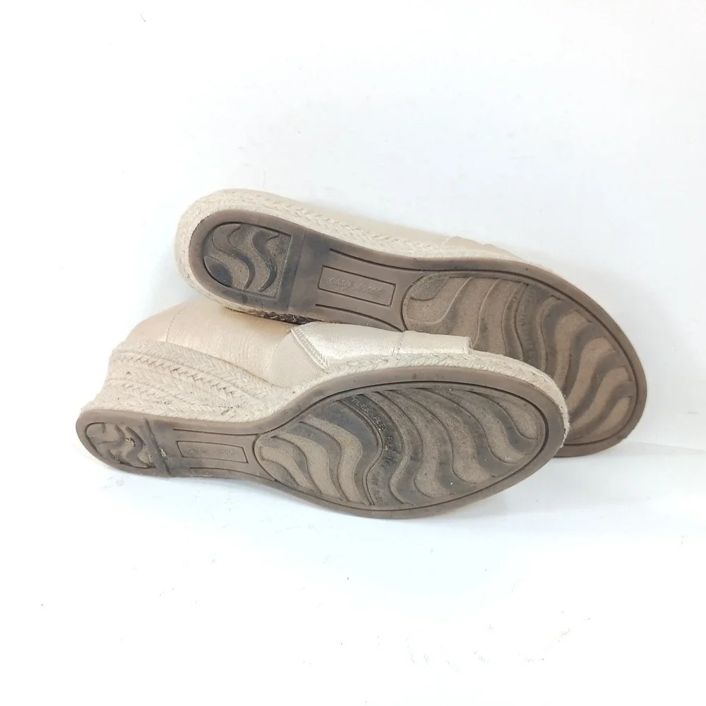 Easy Street Womens Espadrille Wedge Sandals Champagne Gold Peep Toe 31-8954 9.5N